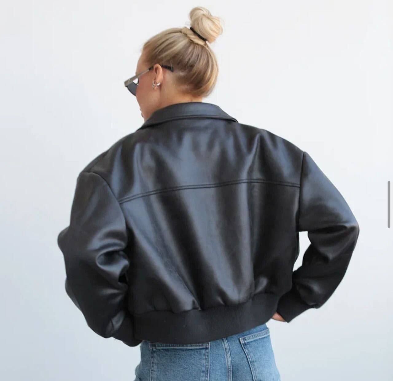 Бомбер с ЭКО кожи производство Китай Co-0052