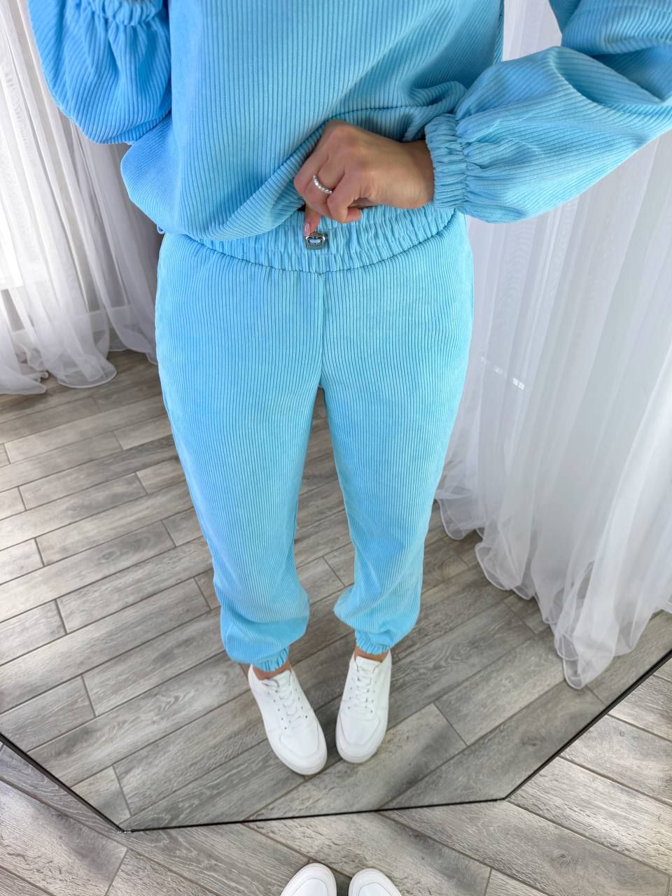 Костюм из микровельвета Ari-0047