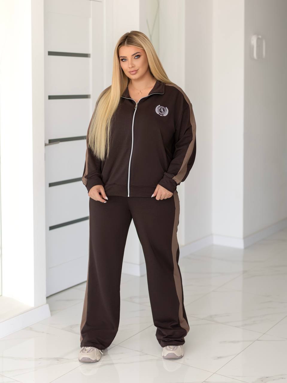 Костюм Amb-0008