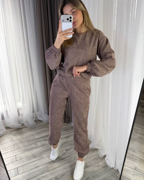 Костюм из микровельвета Ari-0047