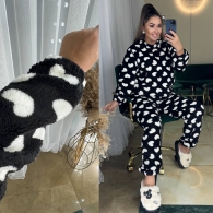 Костюм Ade-0002