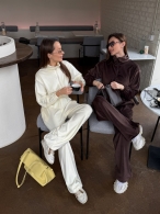 Комбинезон из велюра Sv-0021