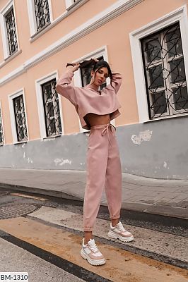 костюм из трикотажа оверсайз