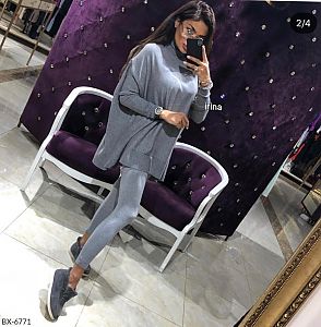 костюм брючный оверсайз