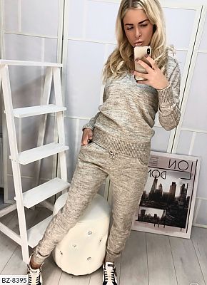 Костюм вязаный беж