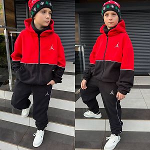 Теплый спортивный костюм